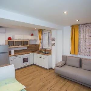  Apartman Andrije Buvine