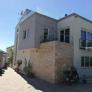  Apartment Rotiroti